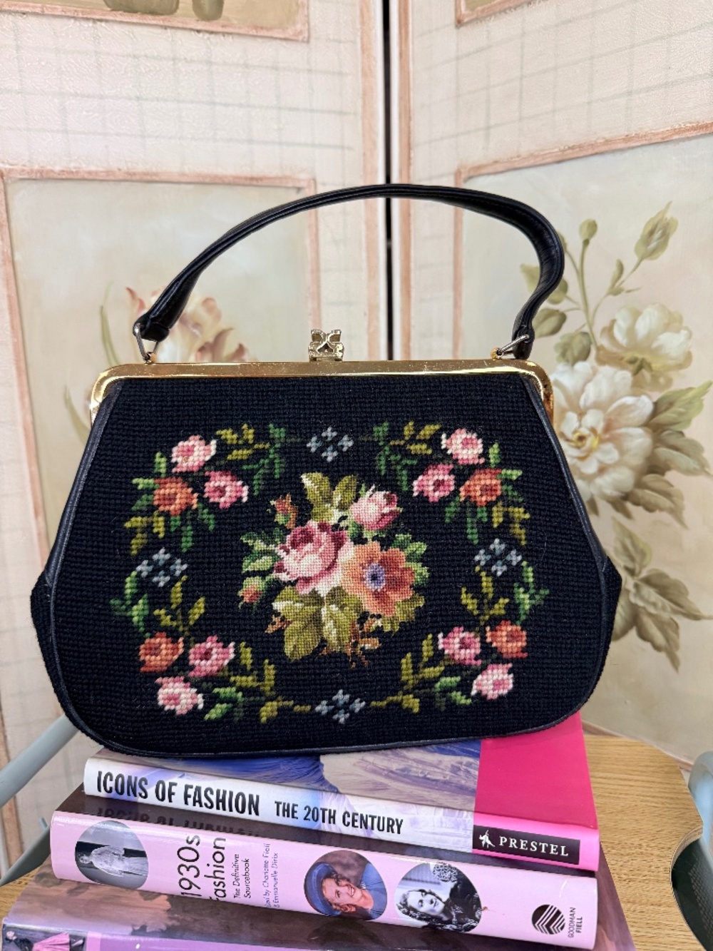 1950s/ 1960s Needlepoint Purse